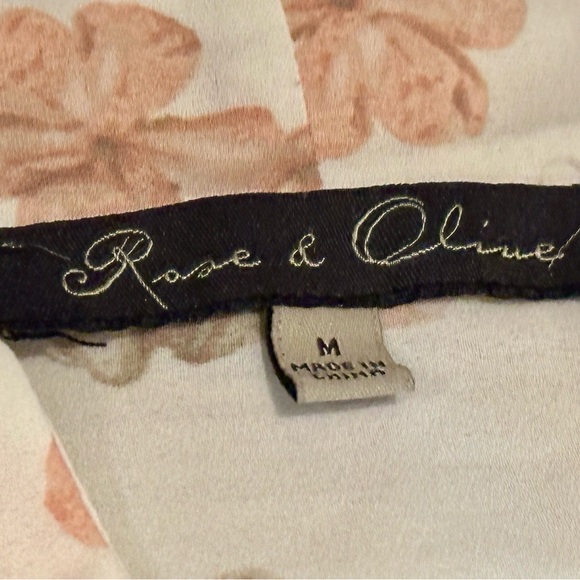 Rose & Olive Floral Deep Slit Blouse Medium Sheer Boho Style - Like New - Picture 10 of 13